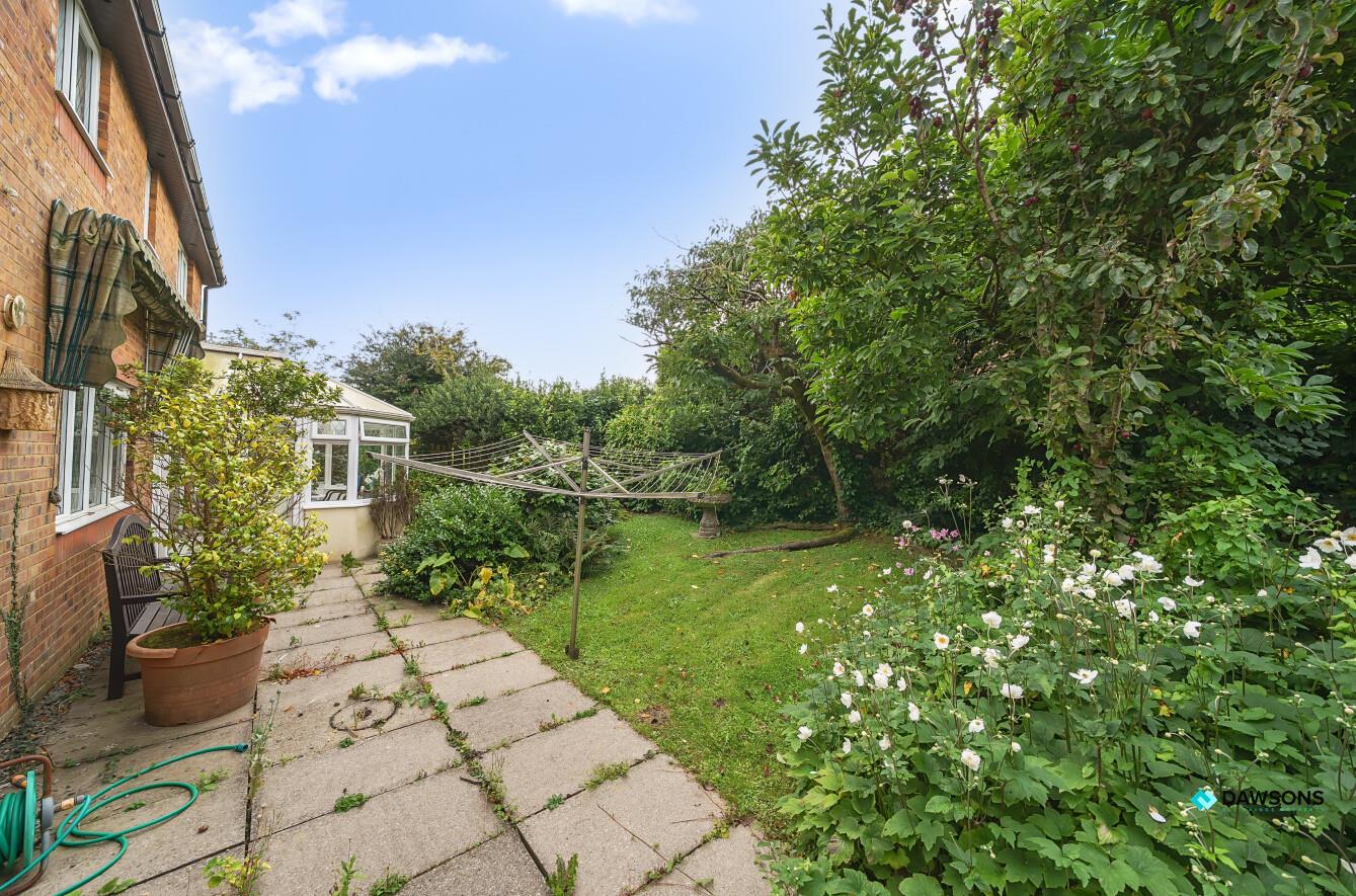 Ffordd Draenen Ddu, West Cross, Swansea, SA3 5RP